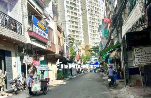 Bán nhà Hòa Hảo Quận 10 giá tốt, 4 tầng 40m2 với giá 6.3